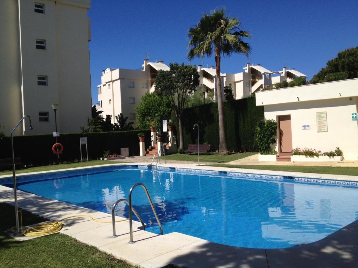 Beautiful Holiday Apartment 2 Bedroom Beach And Pool Malaga Marbella Calahonda Royale Mijas Costa Spain エクステリア 写真