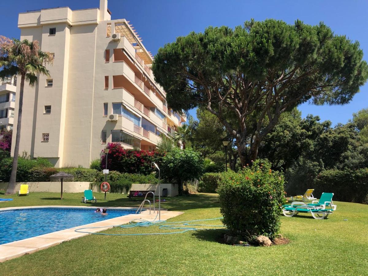 Beautiful Holiday Apartment 2 Bedroom Beach And Pool Malaga Marbella Calahonda Royale Mijas Costa Spain エクステリア 写真
